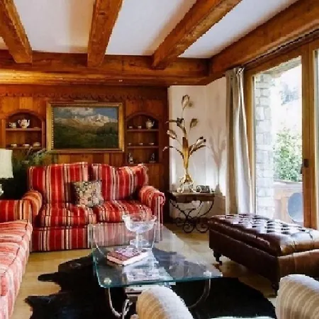 Chalet Di Lusso Su Tre Livelli Con Piscina Coperta E Tatil Evi *