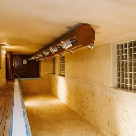 Holiday home Chalet Di Lusso Su Tre Livelli Con Piscina Coperta E Verrand